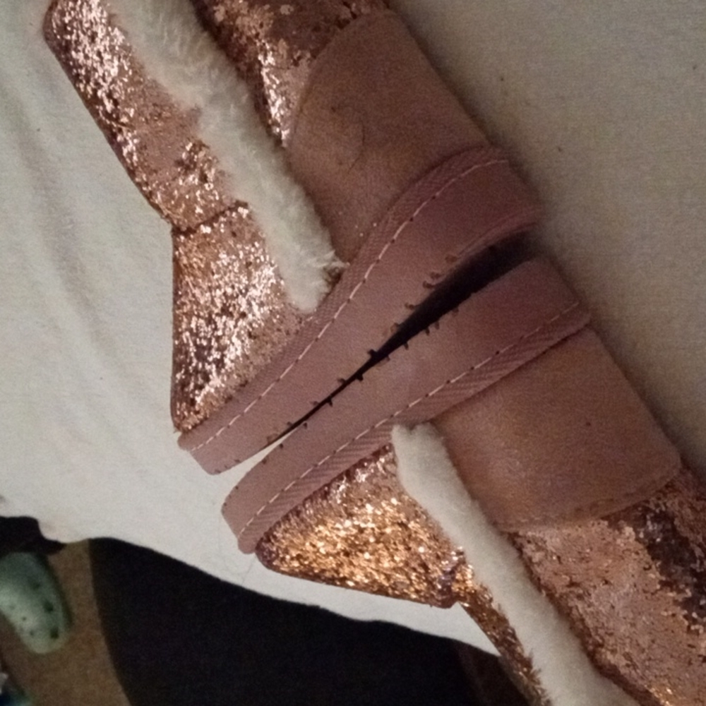 Little girl boots size 7😍 - Picture 3 of 3